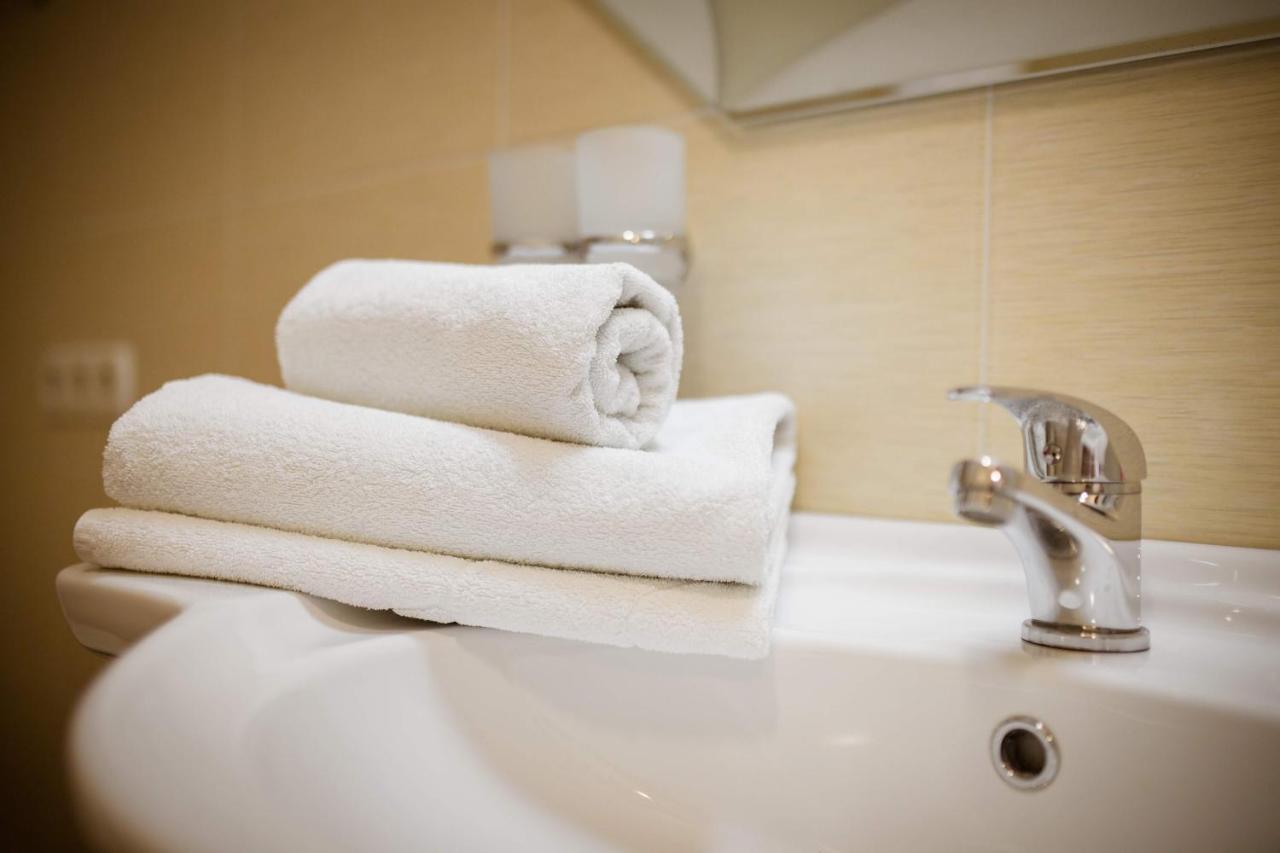 Vila Muntenia Hotel Chişinău Esterno foto